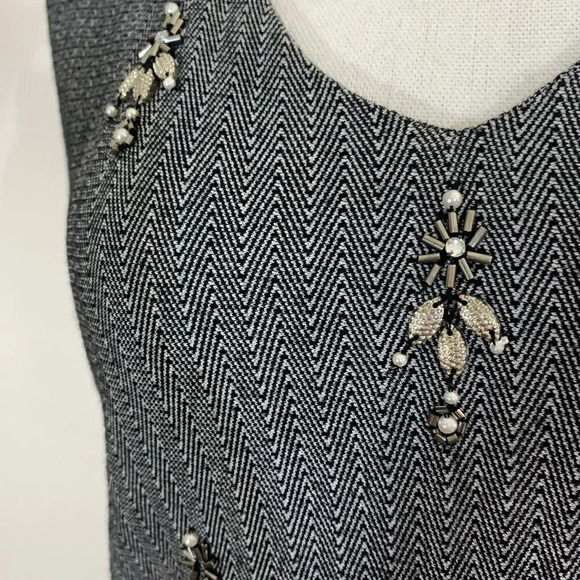 Chelsea28 Beaded Tank Top Blouse Small Gray Silver Zig Zag Stripes V Neck Bling - Picture 5 of 8